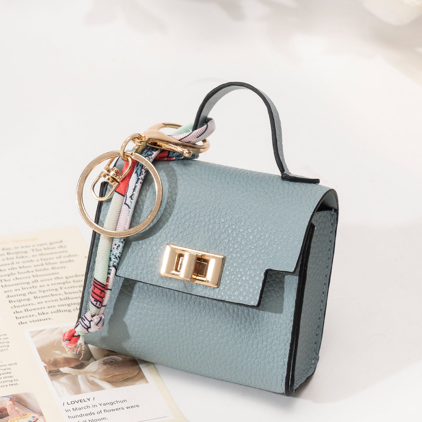 👛Mini Square Bag Pendant Keychain - High Quality Leather with Colorful Strap
