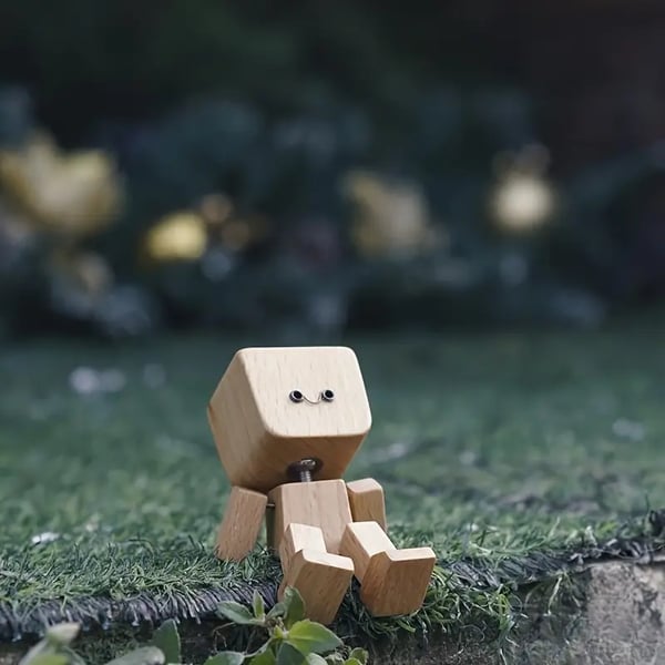 🪵Wooden Decorative Figure | Movable Rocking Design, Interchangeable Faces, Art Tabletop Ornament
